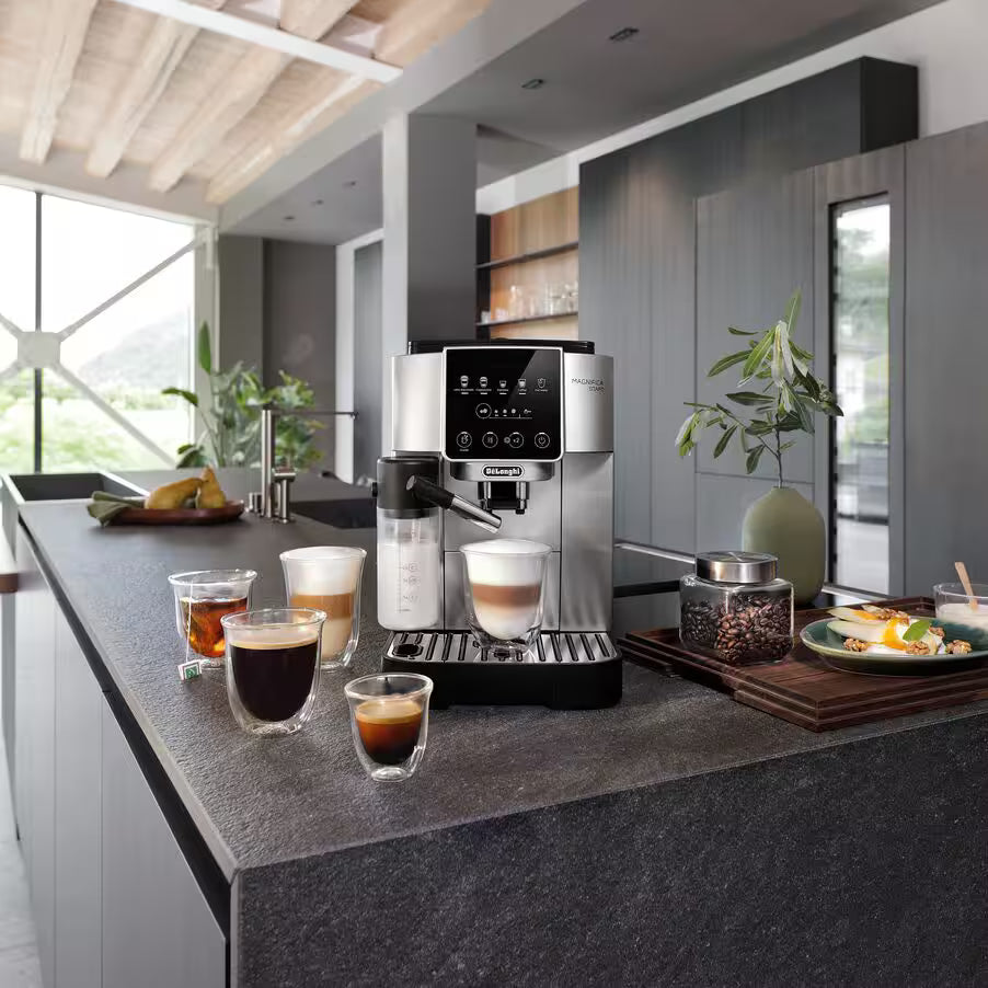 Cafetera Espresso Superautomática DELONGHI Magnifica Start (con leche)