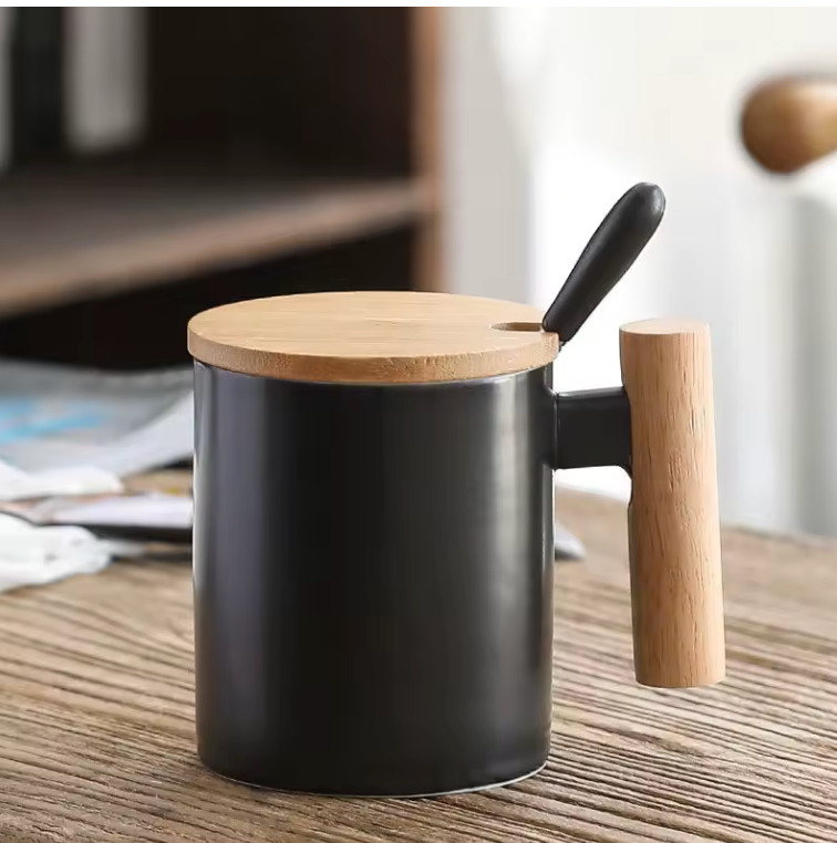 Taza de cerámica nórdica