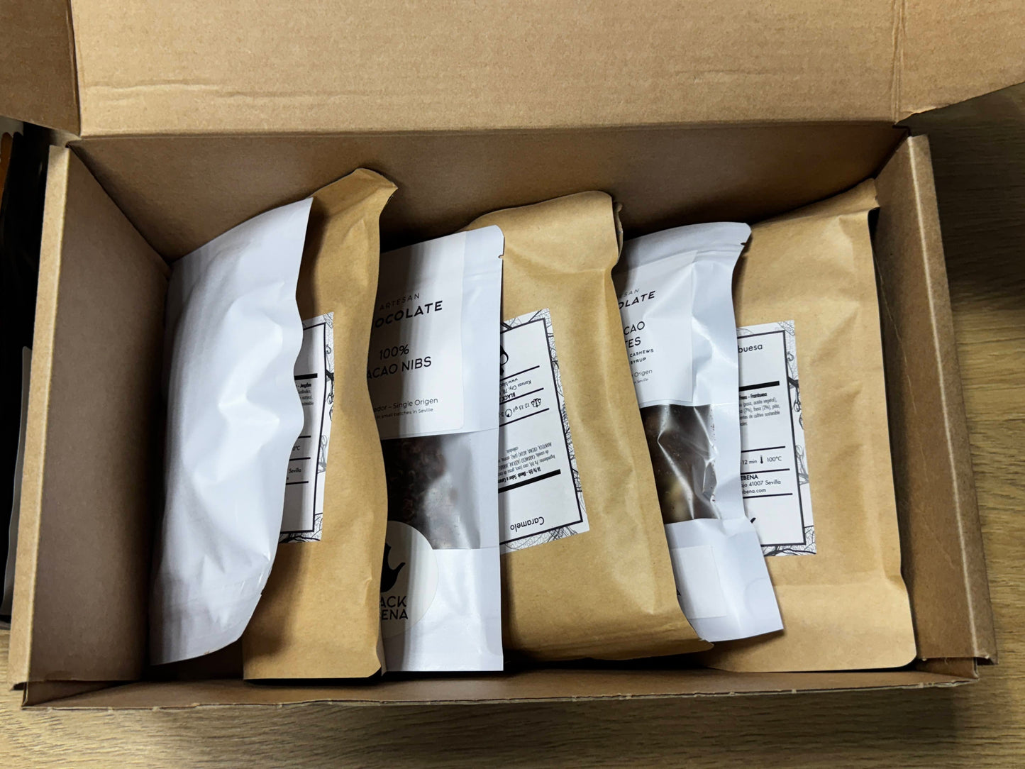Gift Box: Tea and Chocolate
